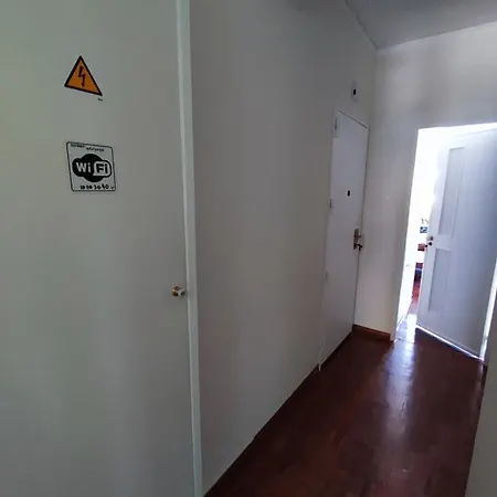 בית הארחה With Ac In Penha De Franca, ליסבון